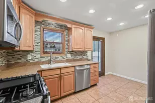 65 Hilliard Rd, Old Bridge Township, NJ 08857 - Photo 10