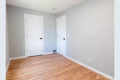 121 Kosciusko Avenue, South Plainfield, NJ 07080 - Photo 18