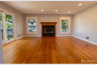 121 Kosciusko Avenue, South Plainfield, NJ 07080 - Photo 2