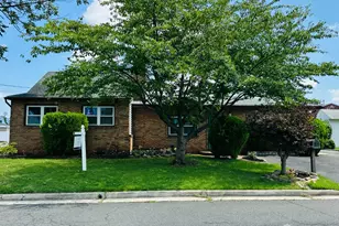 11 Demarest Pl, Piscataway Township, NJ 08854 - Photo 4