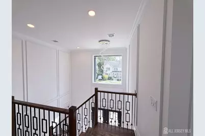 28 S McKinley Avenue S, Iselin, NJ 08830 - Photo 14