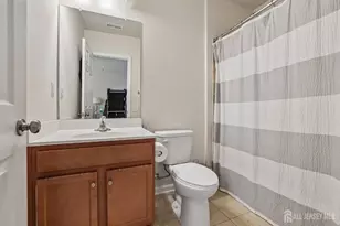 144 Waypoint Dr, Eatontown, NJ 07724 - Photo 20