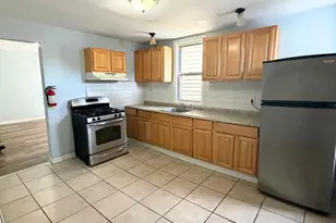 1060 Bond St, Elizabeth, NJ 07201 - Photo 4