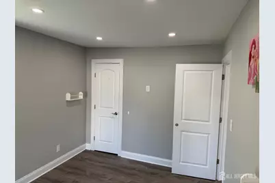 215 Johnson Avenue, Piscataway Township, NJ 08854 - Photo 10