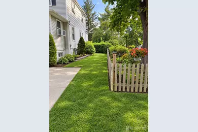17 Old New Road, South Brunswick Township, NJ 08852 - Photo 2