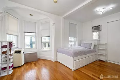 725 17th Street, Union City, NJ 07087 - Photo 6