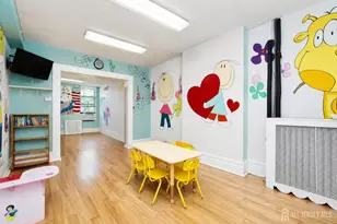 725 17th St, Union City, NJ 07087 - Photo 1
