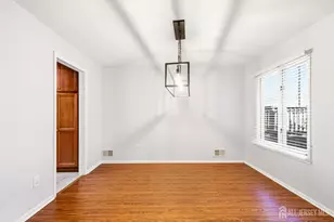 118 Kingsland Cir, South Brunswick Township, NJ 08852 - Photo 16