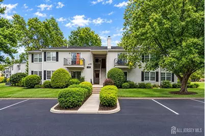 102 Morgan Place, East Brunswick Township, NJ 08816 - Photo 2