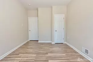 186 N 17th St, East Orange, NJ 07017 - Photo 16