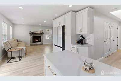 374 Mounts Mills Road, Monroe Township, NJ 08831 - Photo 6