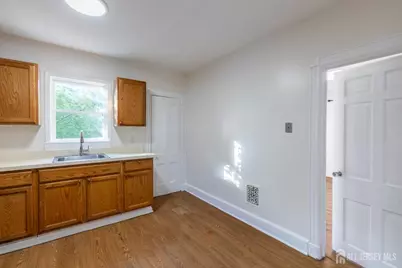 348 Front Street #2, Dunellen, NJ 08812 - Photo 6
