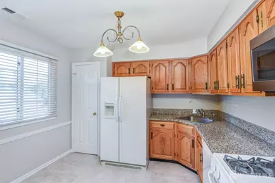 3 Rutland Lane #i, Monroe Township, NJ 08831 - Photo 4