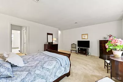 321-A SE Sharon Way SE, Monroe Township, NJ 08831 - Photo 26
