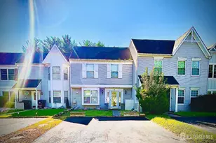 9 Lawry Ct, East Brunswick Township, NJ 08816 - Photo 1