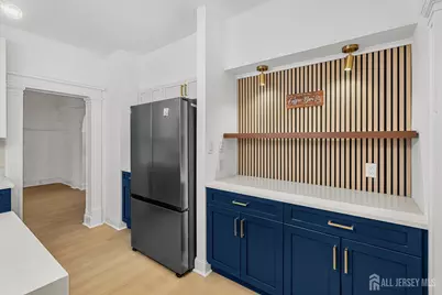 309 S 2nd Avenue S, Highland Park, NJ 08904 - Photo 4