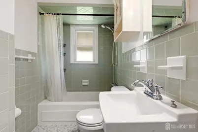 33 Willow Avenue, Iselin, NJ 08830 - Photo 20