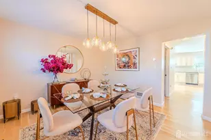 74 Carriage Dr, Piscataway Township, NJ 08854 - Photo 4