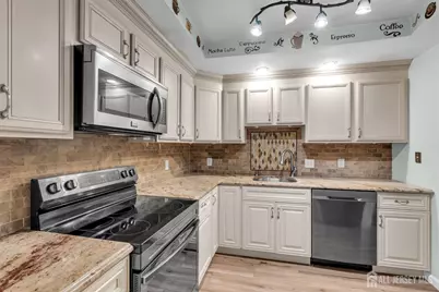 288 Sudbury Lane #C, Jamesburg, NJ 08831 - Photo 8