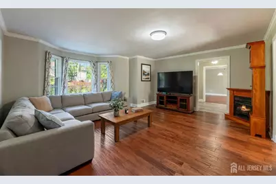 19 Bradford Road, Edison, NJ 08820 - Photo 8