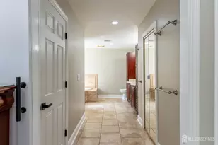 19 Bradford Rd, Edison, NJ 08820 - Photo 22