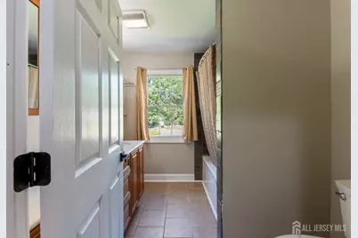 19 Bradford Road, Edison, NJ 08820 - Photo 32