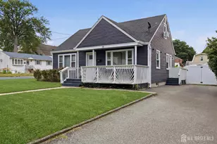 28 Wagner St, Fords, NJ 08863 - Photo 1