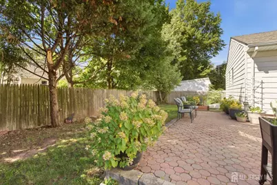 140 Lexington Avenue, Edison, NJ 08817 - Photo 36