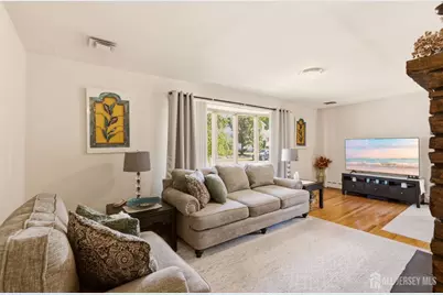 140 Lexington Avenue, Edison, NJ 08817 - Photo 6