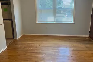 1105 N Oaks Blvd N, North Brunswick Township, NJ 08902 - Photo 6