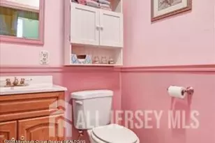 603 Holly Dr, Perth Amboy, NJ 08861 - Photo 10