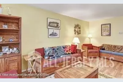 603 Holly Drive, Perth Amboy, NJ 08861 - Photo 4