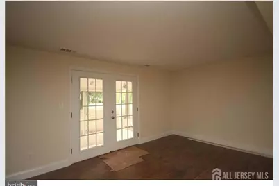 7 Verona Avenue, Hamilton Township, NJ 08619 - Photo 18