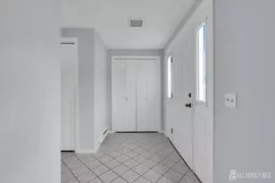 452A Roxbury Ln, Monroe Township, NJ 08831 - Photo 4
