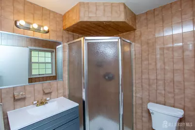 14 Woodmere Rd Road, North Brunswick Township, NJ 08902 - Photo 58