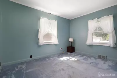 414 S Madison Avenue S, Dunellen, NJ 08812 - Photo 16