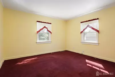 414 S Madison Avenue S, Dunellen, NJ 08812 - Photo 14