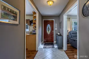 19 Rebecca Pl, Piscataway Township, NJ 08854 - Photo 2