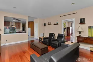 20 Mitchell Dr, Monroe Township, NJ 08831 - Photo 16