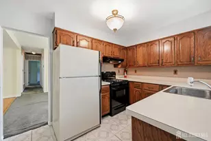 11 Georgetown Rd, Sayreville, NJ 08859 - Photo 10