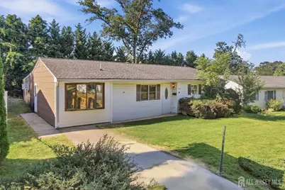 11 Georgetown Road, Sayreville, NJ 08859 - Photo 2