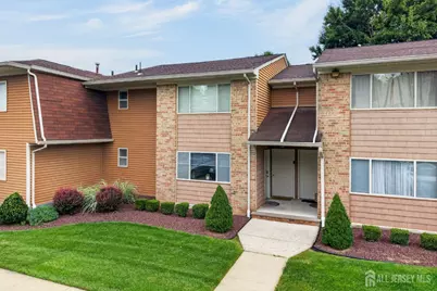207 Mandon Court, South Brunswick Township, NJ 08540 - Photo 2