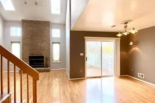 104 Nathan Dr, North Brunswick Township, NJ 08902 - Photo 2