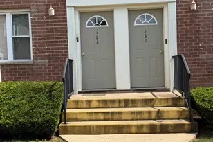 21 York Dr, Edison, NJ 08817 - Photo 1