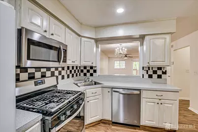 12 Tulip Court, Edison, NJ 08820 - Photo 10