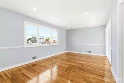 29 Swarthmore Drive, Carteret, NJ 07008 - Photo 8