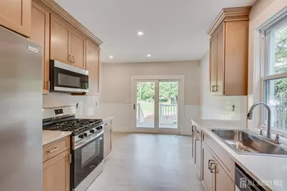8 Fox Road, Edison, NJ 08817 - Photo 14
