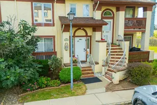 305 Michaels Ct, Woodbridge Township, NJ 07095 - Photo 2