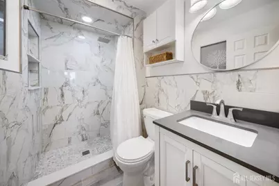 305 Michaels Court, Woodbridge Township, NJ 07095 - Photo 12