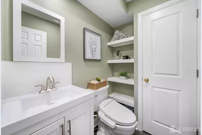 305 Michaels Court, Woodbridge Township, NJ 07095 - Photo 22